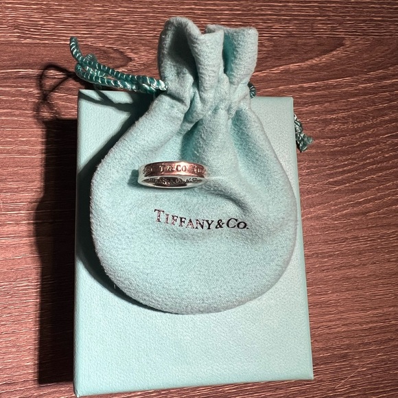 Tiffany & Co 1873 Narrow Band - Picture 3 of 3